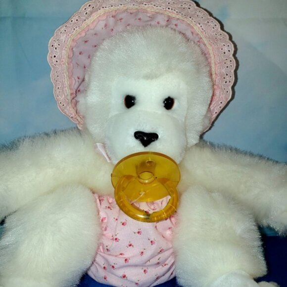 White Baby Girl Gorilla with Pacifier Sugar N' Spice Goo Goo Gorilla Dakin 1983 - Picture 1 of 8
